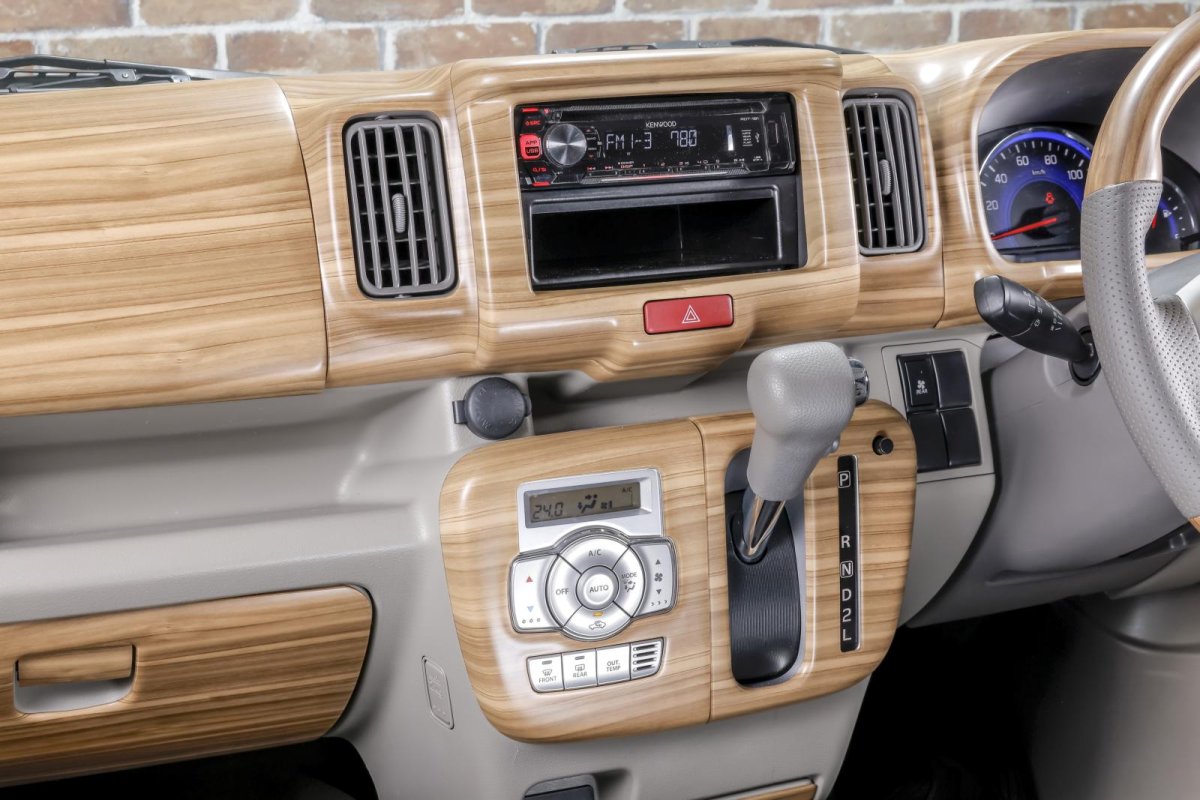 画像7: マット茶木目インテリアパネル (7)