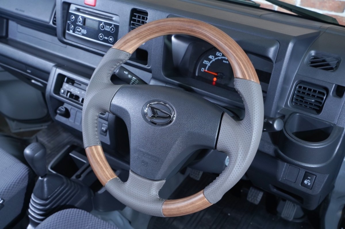 画像3: ガングリップ マット茶木目ステアリング (3)