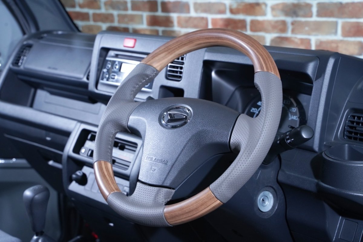 画像2: ガングリップ マット茶木目ステアリング (2)